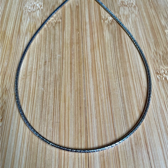 Omega style necklance - Picture 9 of 9